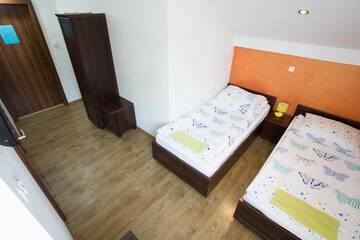 Фото номера Просторный двухместный номер с 2 отдельными кроватями Мотели Motel "Płomyk" г. Kunowice 2